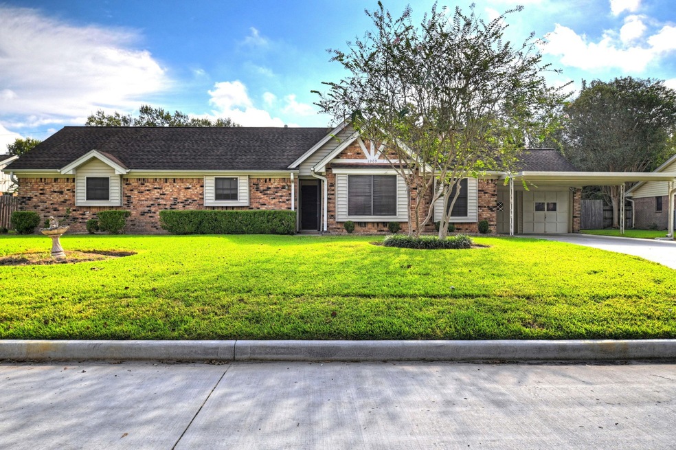 1909 Adams St, Alvin, TX 77511 - photo 1