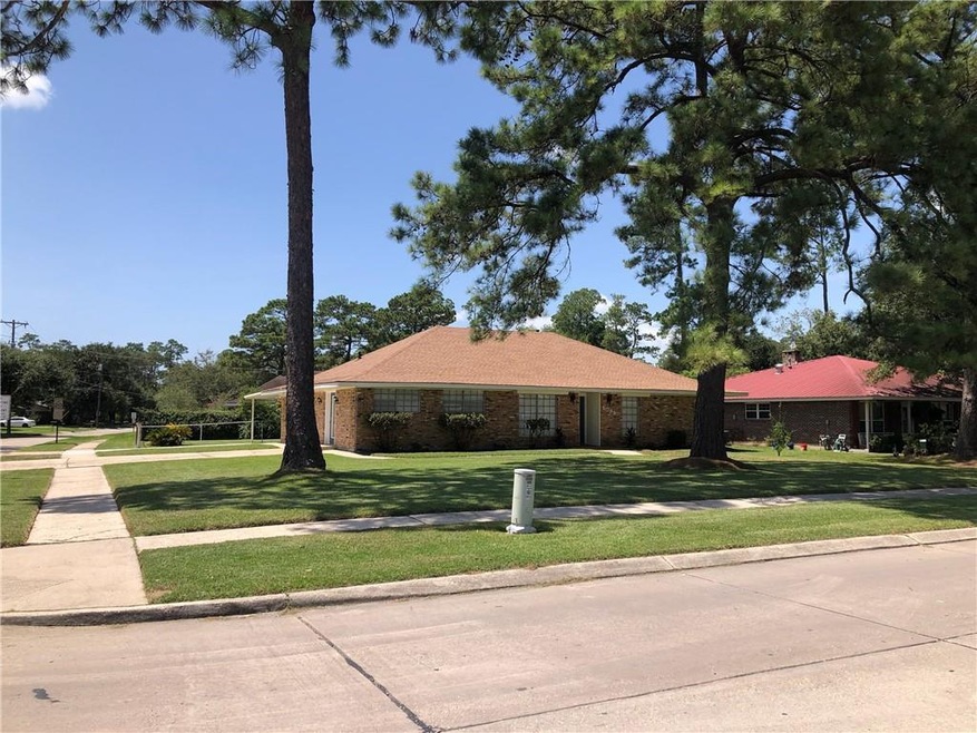 Corner lot