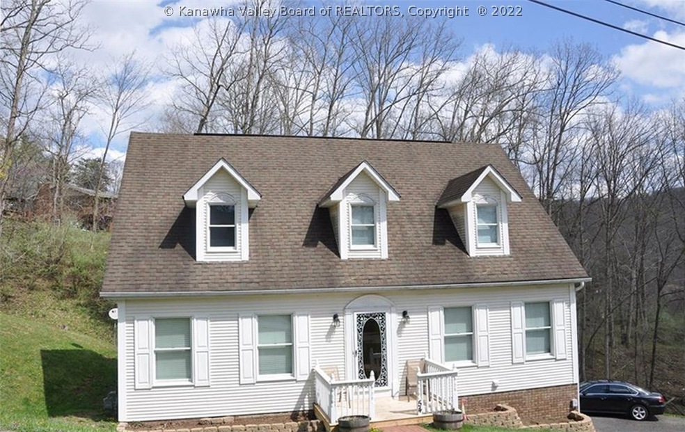 54 Mannon Dr, Alum Creek, WV 25003 - photo 1