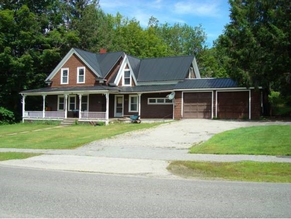 128 Middle St, Lancaster, NH 03584 - photo 1