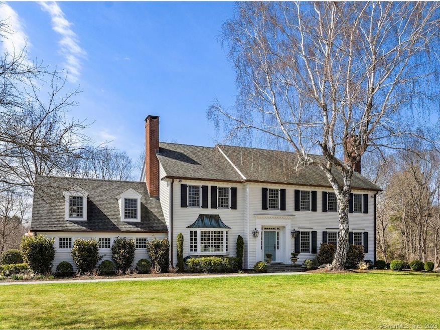 81 Coventry Ln, Fairfield, CT 06824 - photo 1