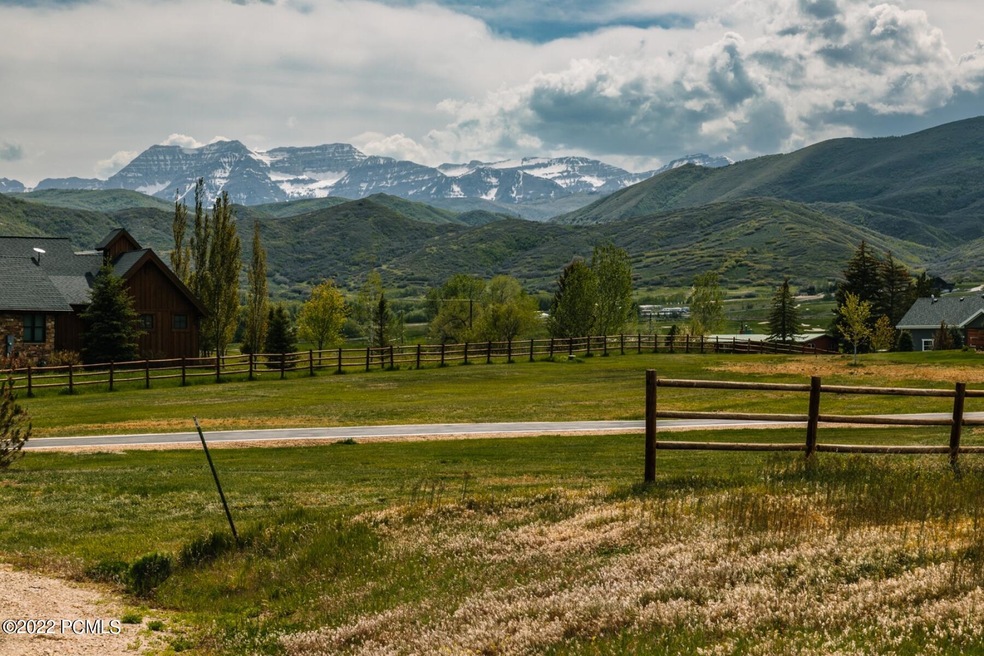 13_Land-Lot_1800x1200_3870062