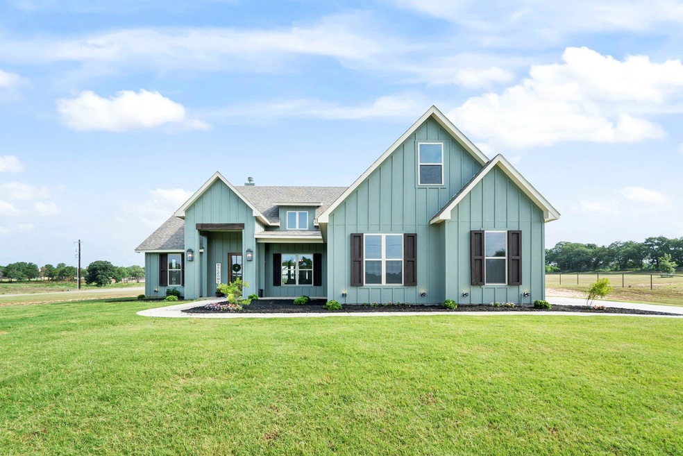 501 Sarra Ln, Poolville, TX 76487 - photo 1