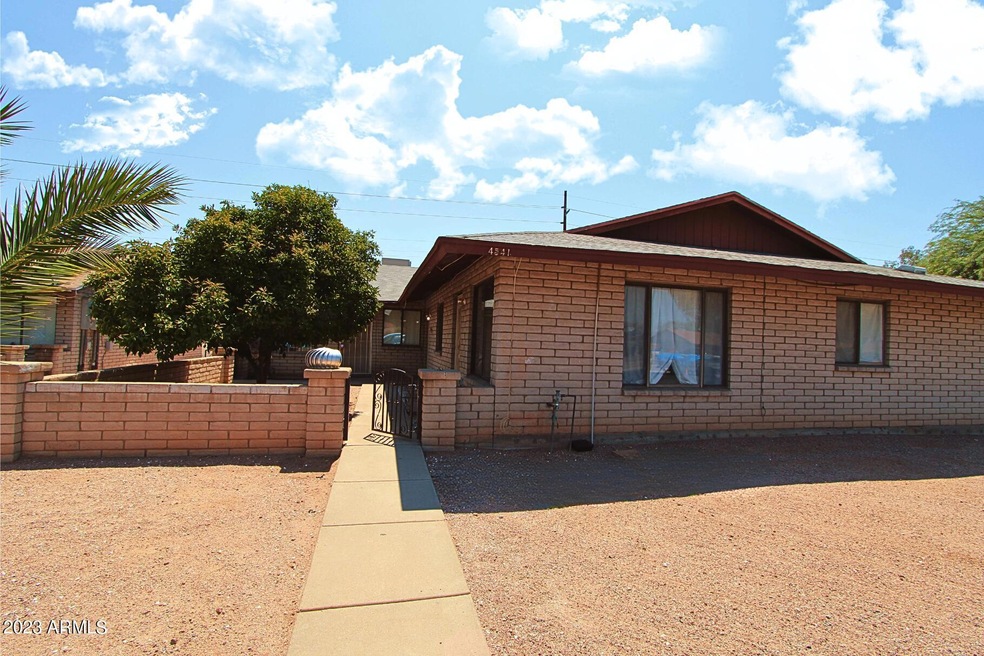 4541 E Caballero Cir unit 3, Mesa, AZ 85205 - photo 1