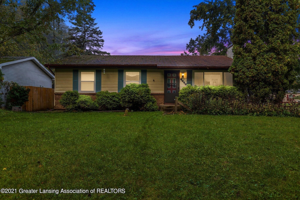 5248 Renee St, Lansing, MI 48911 - photo 1