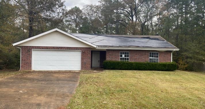 179 Shady Grove Loop, Lufkin, OK 74904 - photo 1