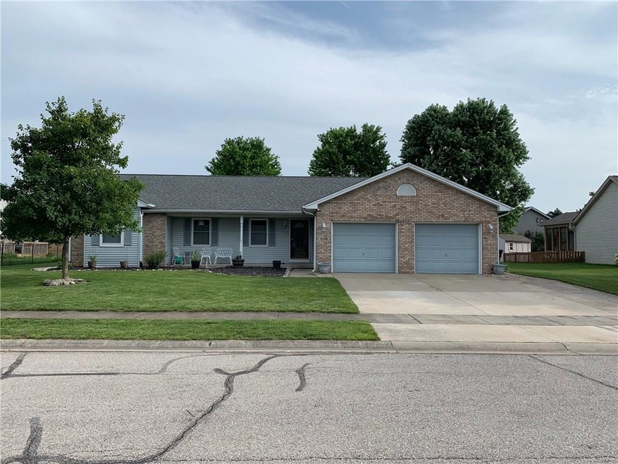 3338 Berkdale Dr, Columbus, IN 47203 - photo 1