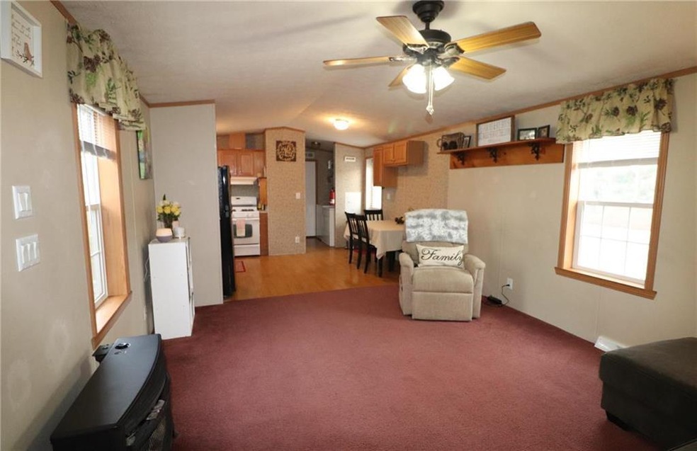 15 Chestnut Ridge Cir, Kunkletown, PA 18058 - photo 1