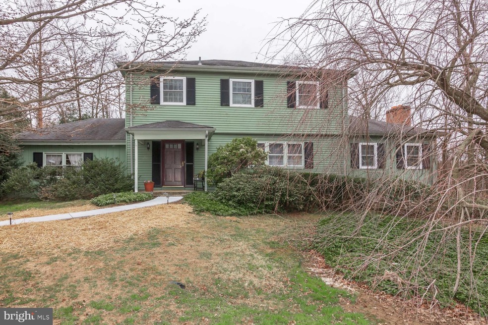 489 Dean Dr, Kennett Square, PA 19348 - photo 1