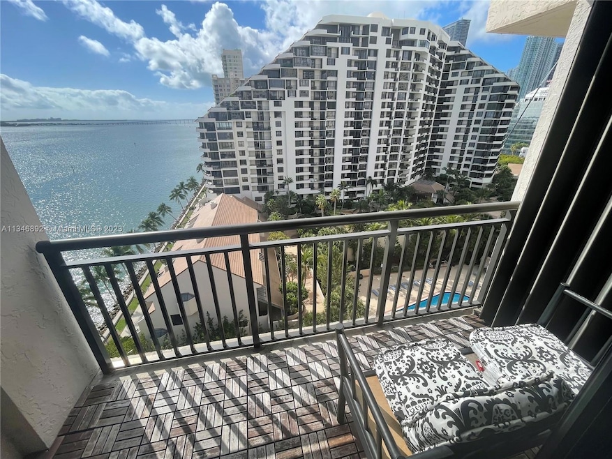 Brickell Key Two Condo unit 1425, Miami, FL 33131 - photo 1