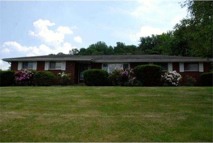 1946 Church View Rd, Coopersburg, PA 18036 - photo 1