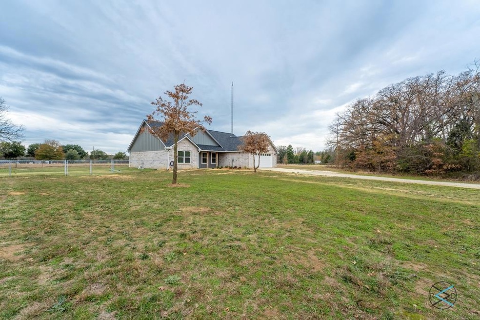 9430 Pr 6907, Eustace, TX 75124 - photo 1