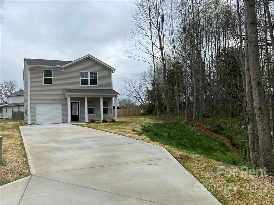 213 Wolf Creek Ln, Statesville, NC 28625 - photo 1