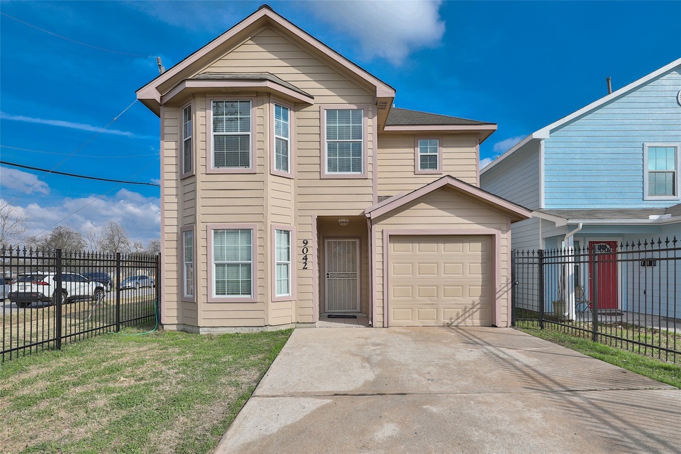 9042 Mcgallion Rd, Houston, TX 77022 - photo 1