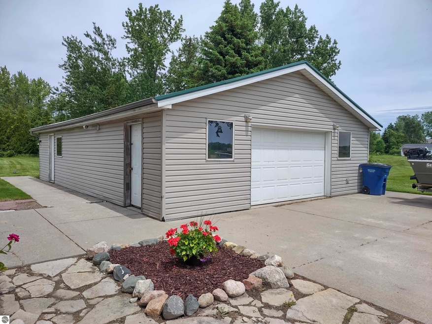 3383 E Baum Rd, Au Gres, MI 48703 - photo 1