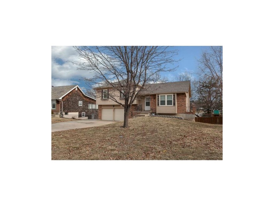Welcome home to 7307 Earnshaw!