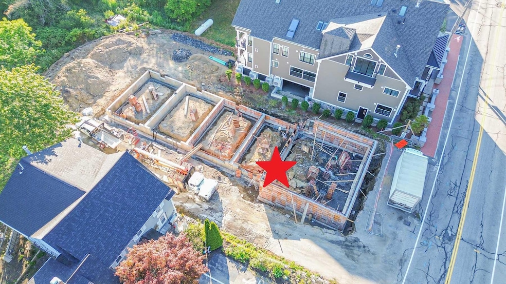 294 York St unit 2, York, ME 03909 - photo 1