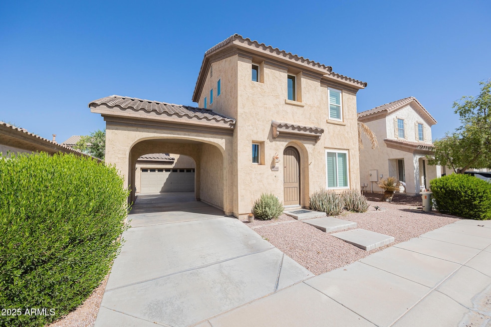 2046 E Stephens Place, Chandler, AZ 85225 - photo 1