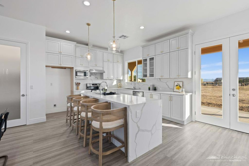 7214 W Avenue A, Rosamond, CA 93560 - photo 1