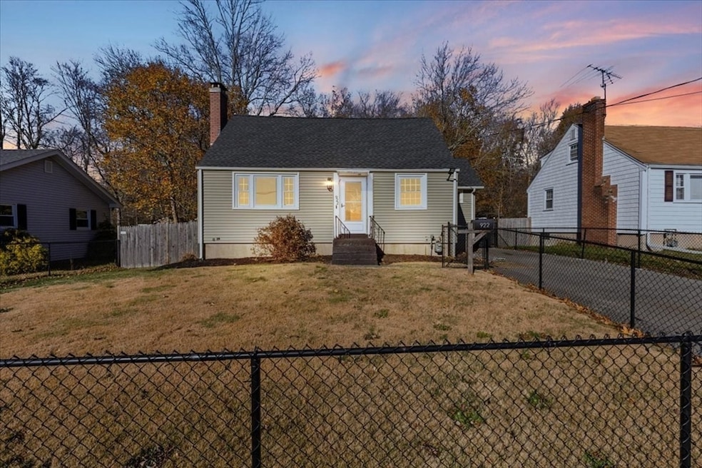 922 Centre St, Brockton, MA 02302 - photo 1