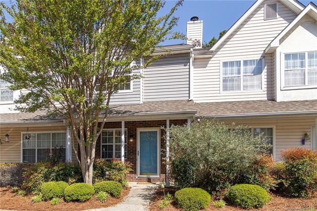 Beautiful Townhouse in Steele Creek area.