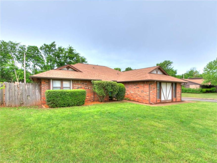 1124 Lapwing Rd, Edmond, OK 73003 - photo 1