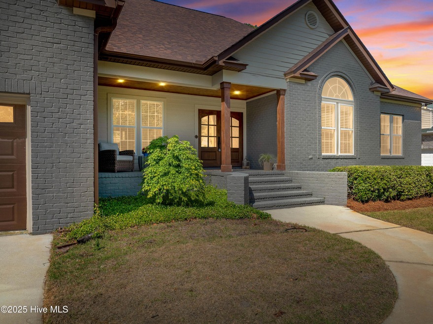 Pending $998,000 • Co-Listing Agent