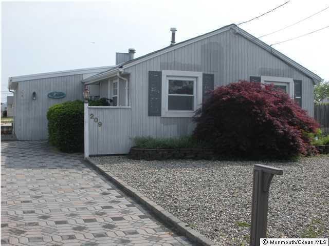 209 Fernwood Dr, Bayville, NJ 08721 - photo 1