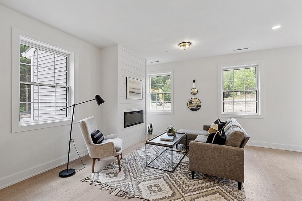 100 Albion Rd unit 307, Bedford, MA 01730 - photo 1