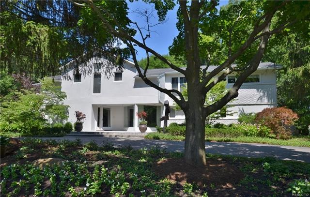 31098 Oakleaf Lane
