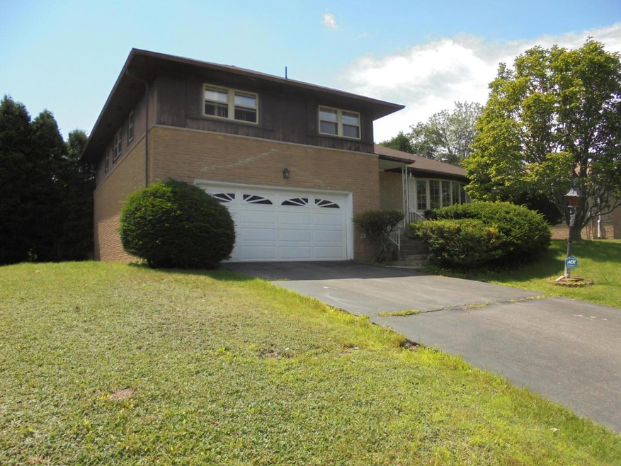 89 Taft St, Hazleton, PA 18201 - photo 1