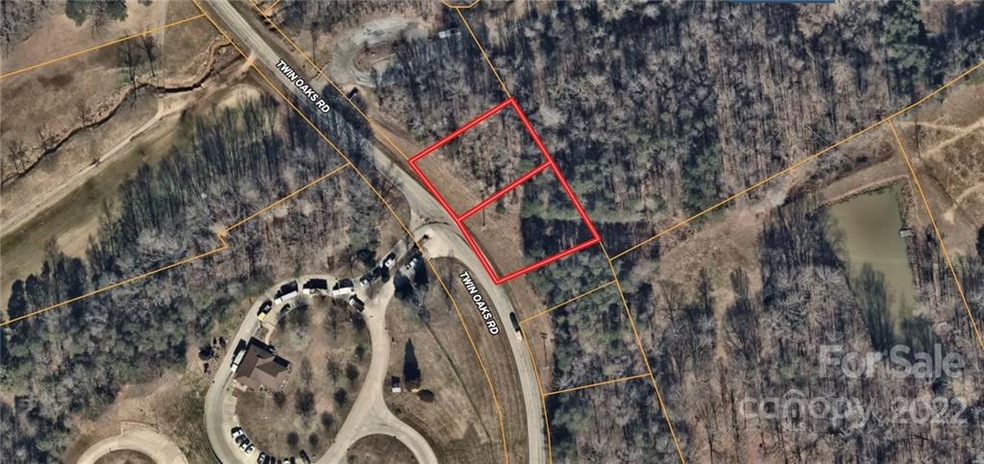 349 Twin Oaks Rd, Statesville, NC 28625 - photo 1