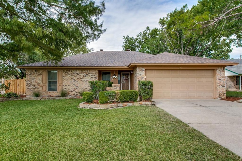 5101 Maplewood Ct, North Richland Hills, TX 76180 - photo 1