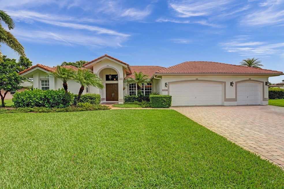 Gorgeous exterior!