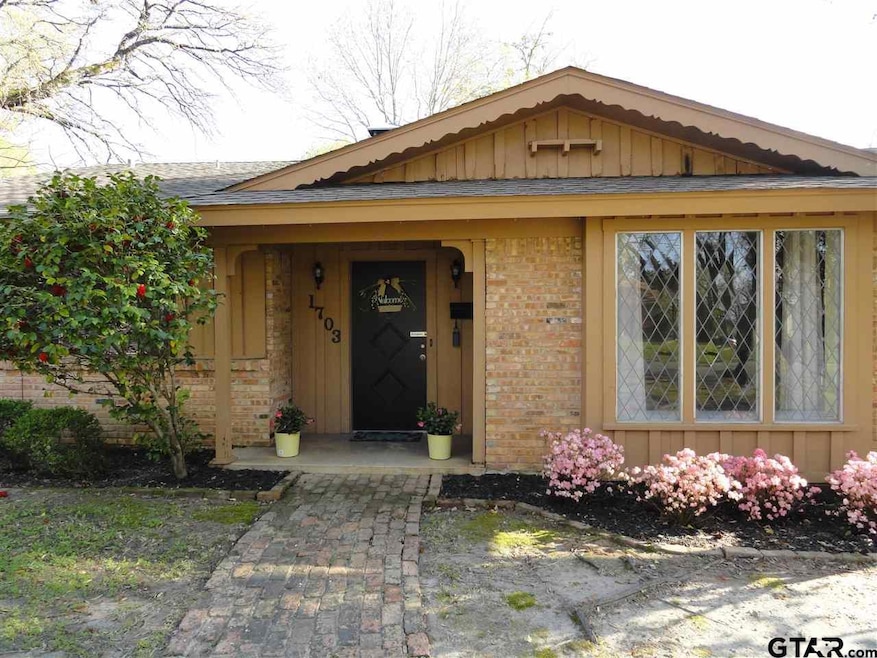 1703 1703 Sequoia Dr, Tyler, TX 75703 - photo 1