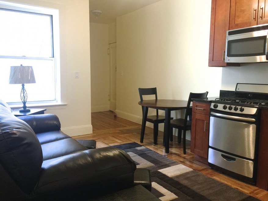 26 Broadway Terrace unit 2D, New York, NY 10040 - photo 1