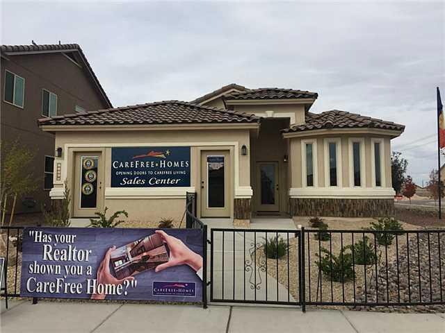 217 Flor Azucena Dr, Socorro, TX 79927 - photo 1