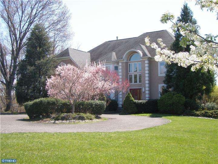 31 Tall Oaks Dr, Feasterville Trevose, PA 19053 - photo 1