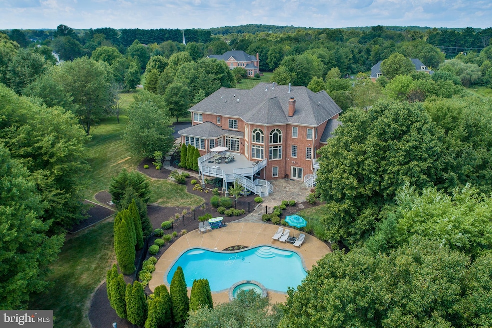 19228 Charandy Dr, Leesburg, VA 20175 - photo 1