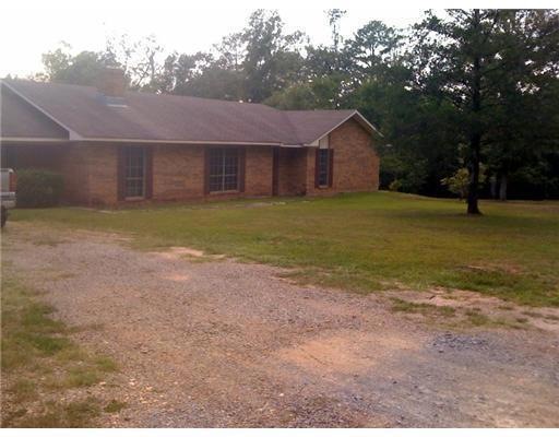 310 Holly Moore Dr, Pineville, LA 71360 - photo 1