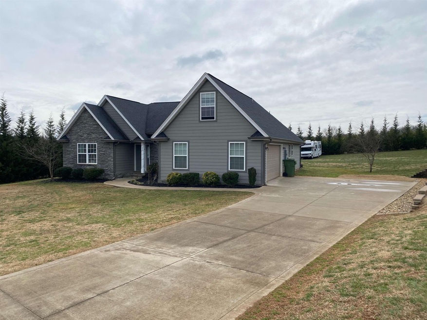 330 Laura Bishop Ln, Inman, SC 29349 - photo 1