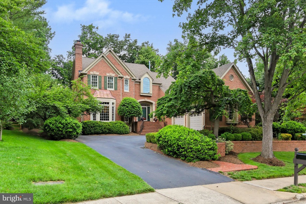 15294 Surrey House Way, Centreville, VA 20120 - photo 1