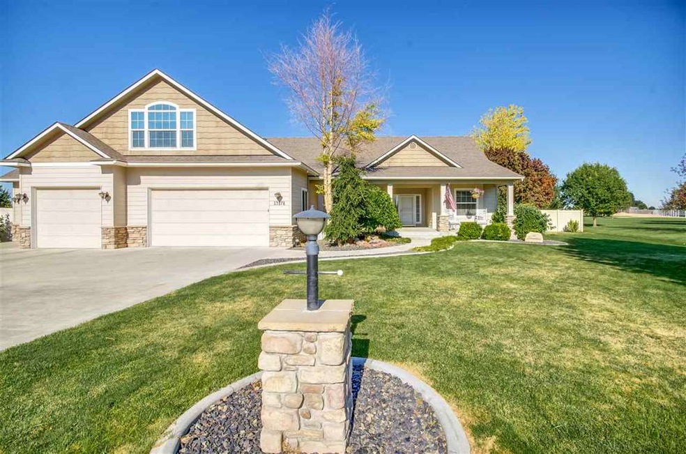 19178 Flora Rd, Nampa, ID 83687 - photo 1