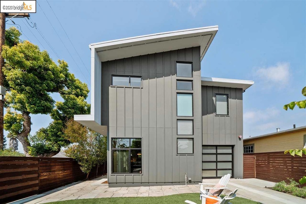 2497 Valley St, Berkeley, CA 94702 - photo 1