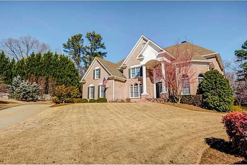 Exterior Front. Gorgeous one-owner Executive home.