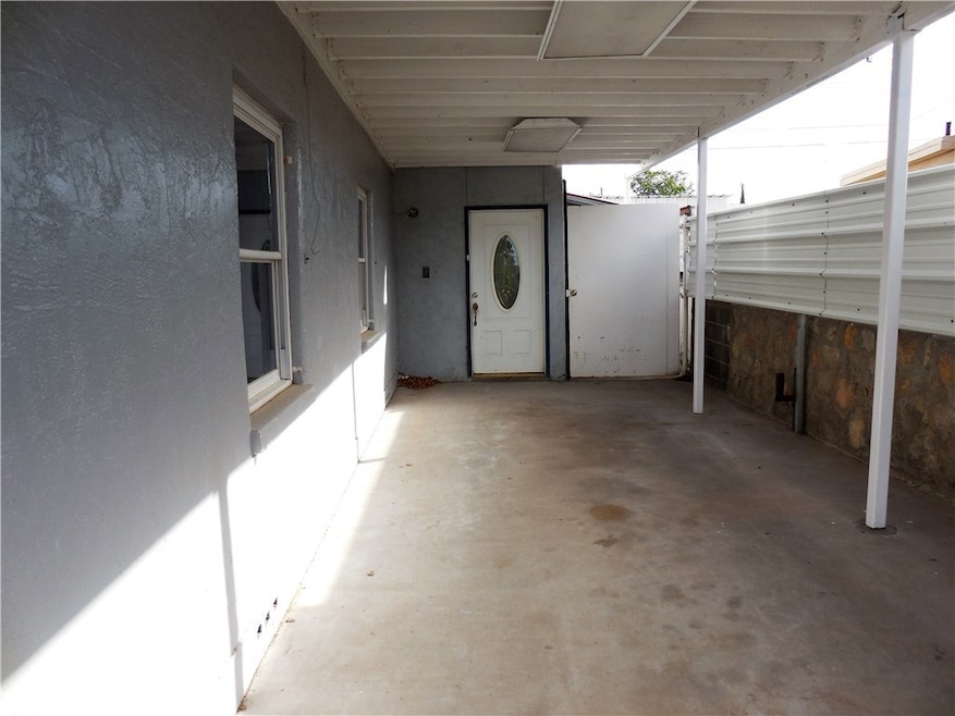 7733 Veracruz (Rear) Ave, El Paso, TX 79915 - photo 1