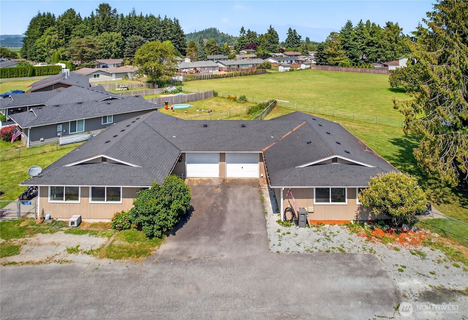 11217 N Skagit St, Burlington, WA 98233 - photo 1