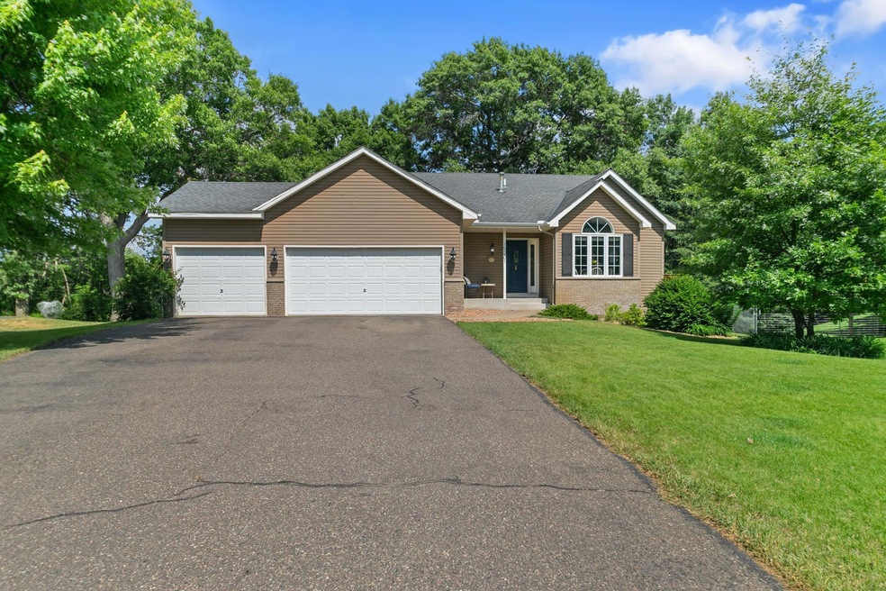 Welcome to 15201 Quicksliver!