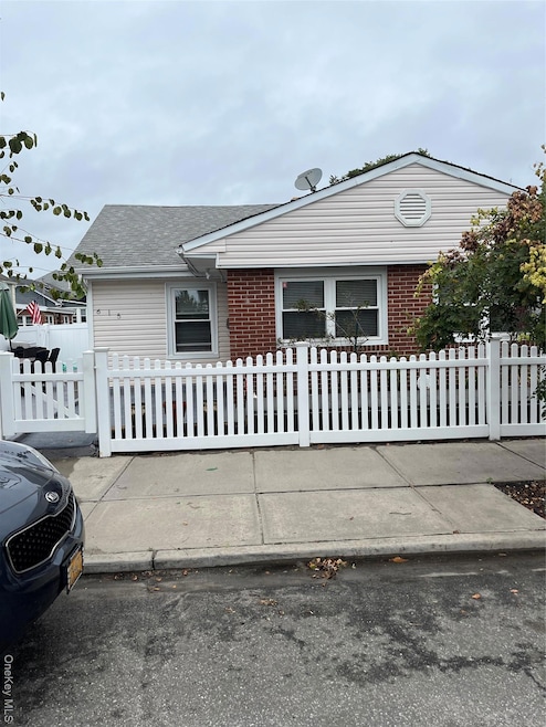 615 W Walnut St, Long Beach, NY 11561 - photo 1