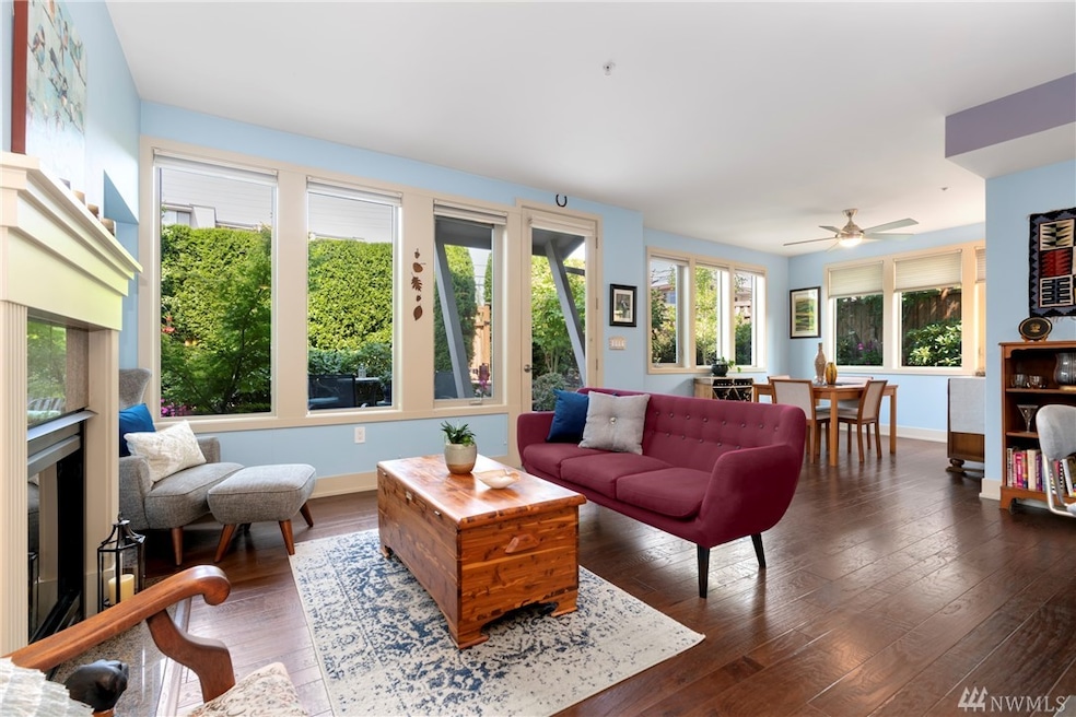 316 Walnut St unit 101, Edmonds, WA 98020 - photo 1